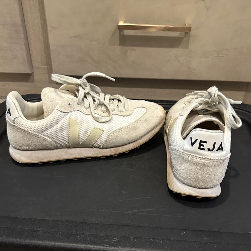 Veja Cream and White Casual Sneakers